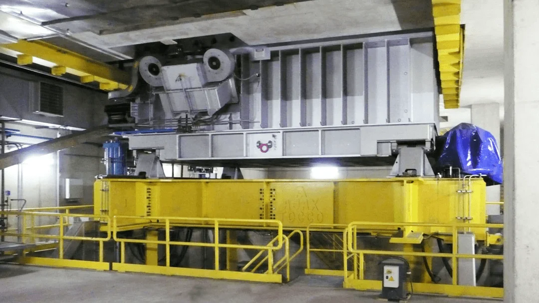 Equipment main view
